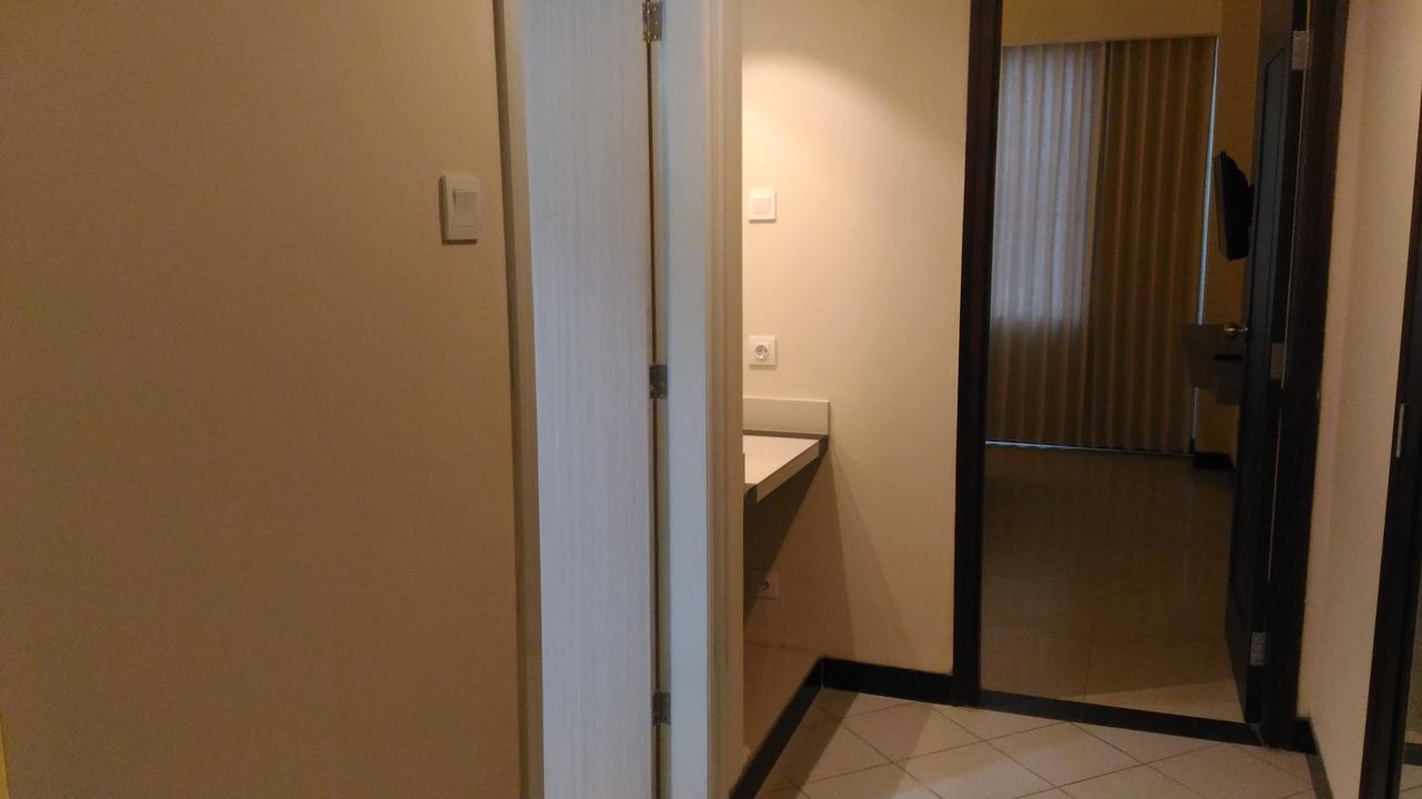 Hotel Kharisma Madiun Ngoại thất bức ảnh