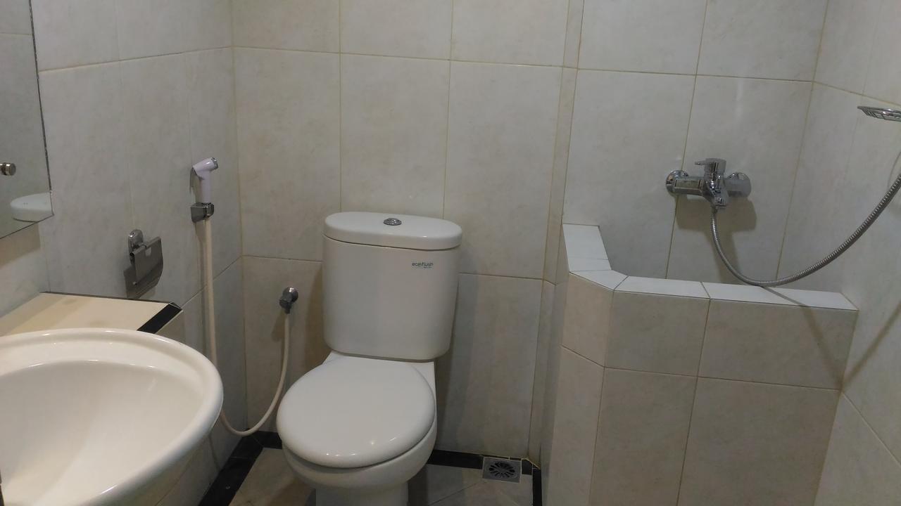 Hotel Kharisma Madiun Ngoại thất bức ảnh